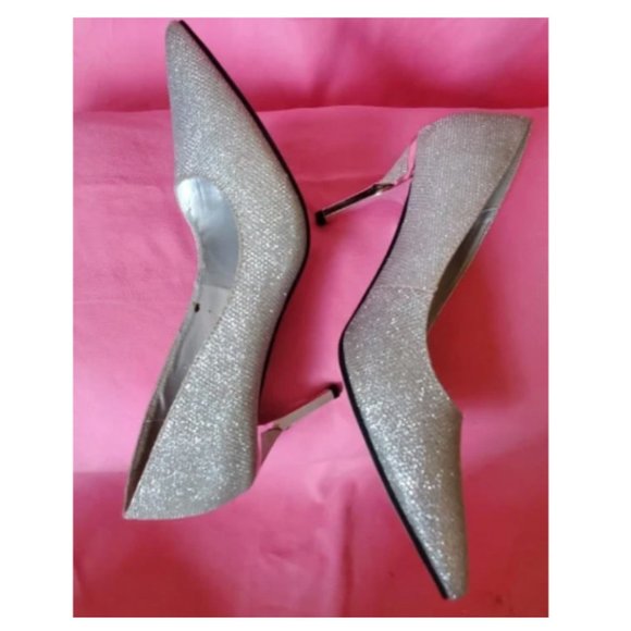 Elegant Silver sparkle women's pumps size 8.5 heels comfortable 3 in heel - Picture 2 of 6